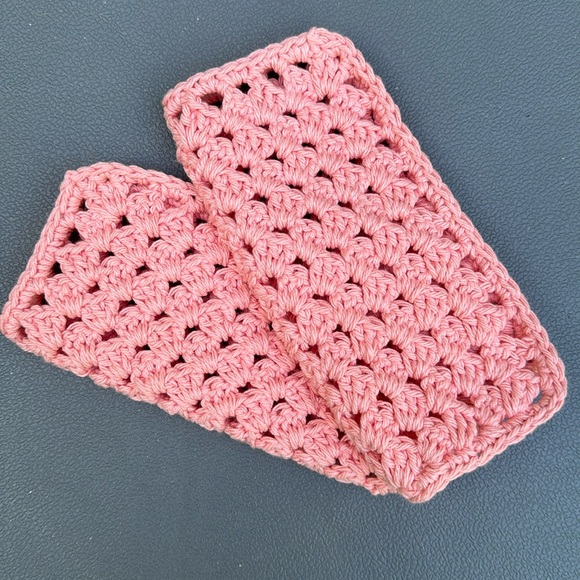 Hand Crocheted Washcloths Dishcloths Trivets 100% Cotton Granny Stitch, Set of 2 - Picture 5 of 6